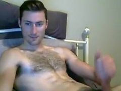 jerkvid fucking gorgeous wanker with hairy chest