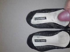 Wieder Sperma in meinen Ballerinas!