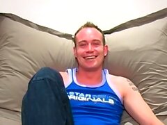 British amateur Rik masturbates and cums after an interview