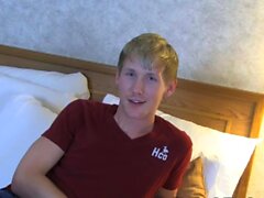 Cute twink Hayden Chandler masturbates and anal plays solo