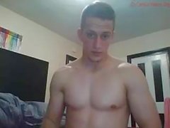 Jockstud jerking off on cam