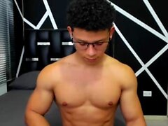 Real amateur college twinks suck cocks in reailty gay sex