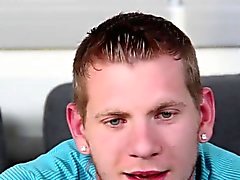 Blue eyed guy gives blowjob at gaycastings