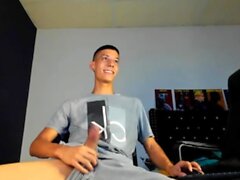 Hot solo twink jerking big cock