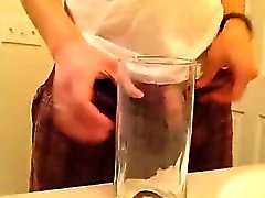 20160906 Difficult piss in glass drink